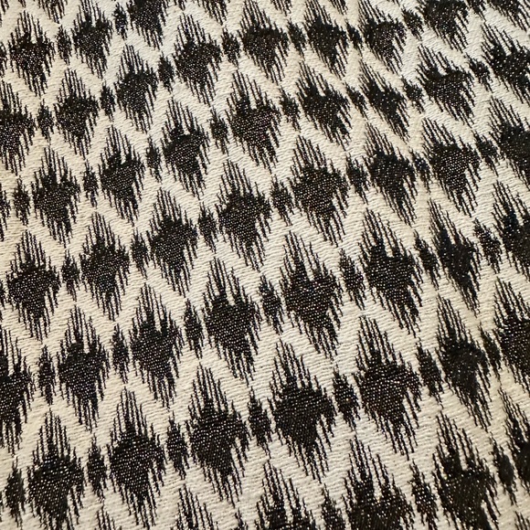 New LOFT Petite Pencil Skirt with gold and black design - Picture 3 of 5